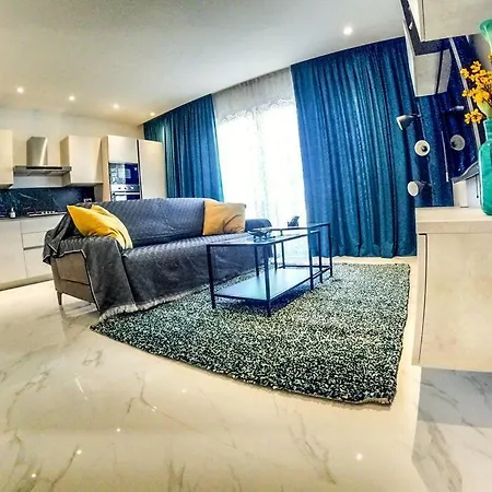 Luxurious 3 Bedroomed Penthouse 公寓 沙拉