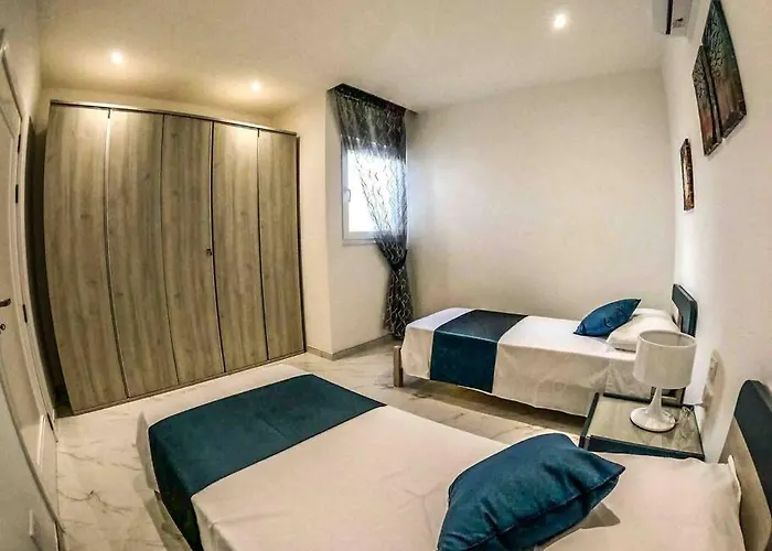 Luxurious 3 Bedroomed Penthouse Apartamento *