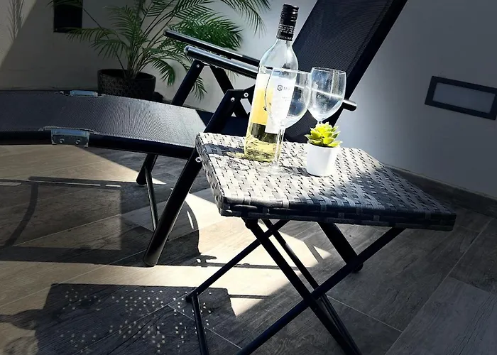 Luxurious 3 Bedroomed Penthouse